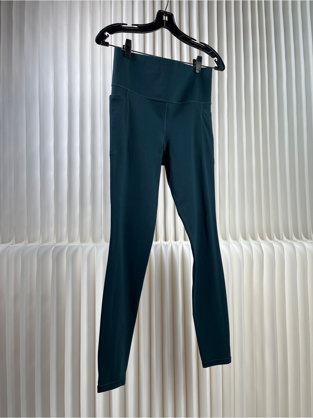 ATHLETA Salutation Stash High Rise Legging - Picture 7 of 14